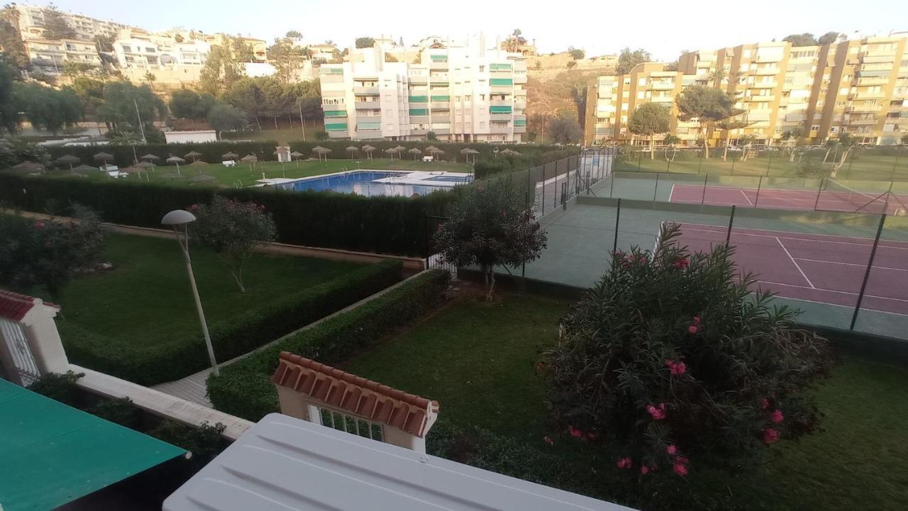 Anne'S Corner Apartamento La Cala Del Moral Exterior foto