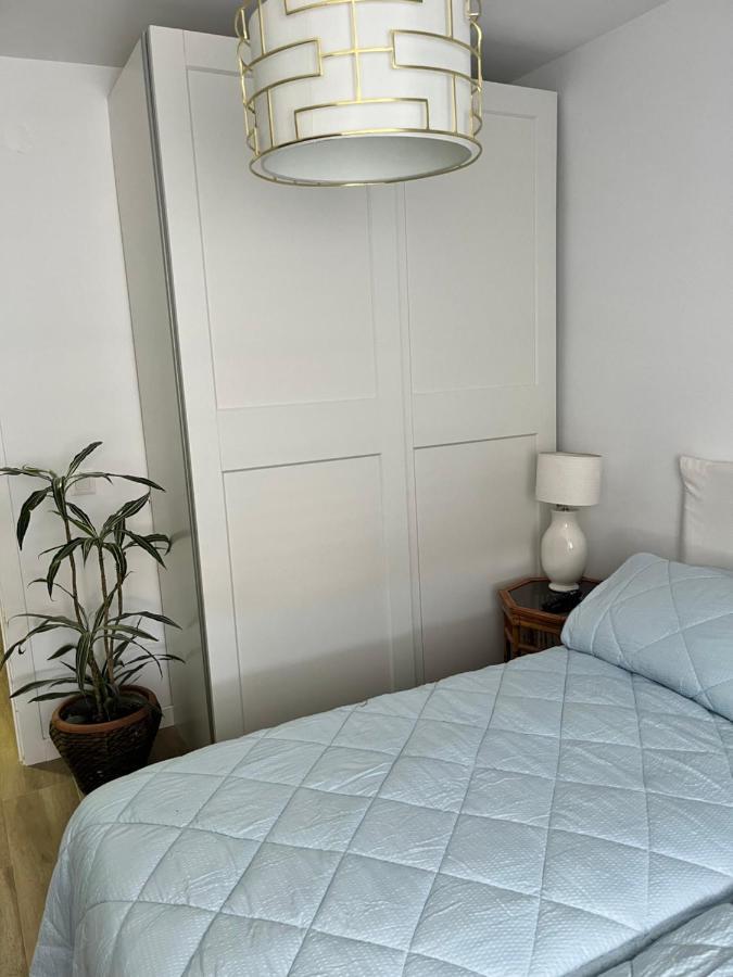 Anne'S Corner Apartamento La Cala Del Moral Exterior foto